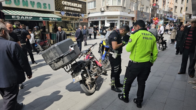 37761451 37761880 640X360