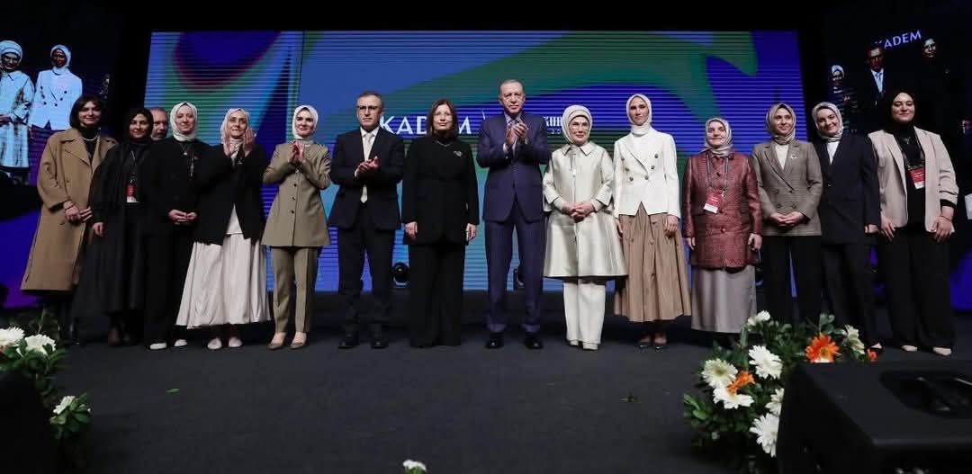 F B I M G 1745170043904