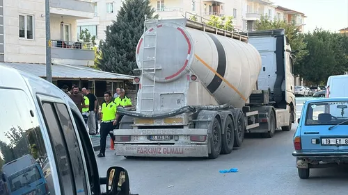 Corum Da Tir Carpan Cocuk Hayatini Kaybetti 1200 630512