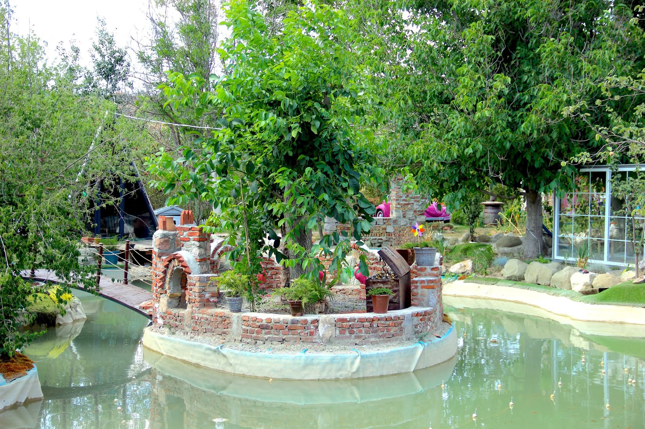 F B I M G 1755356064815