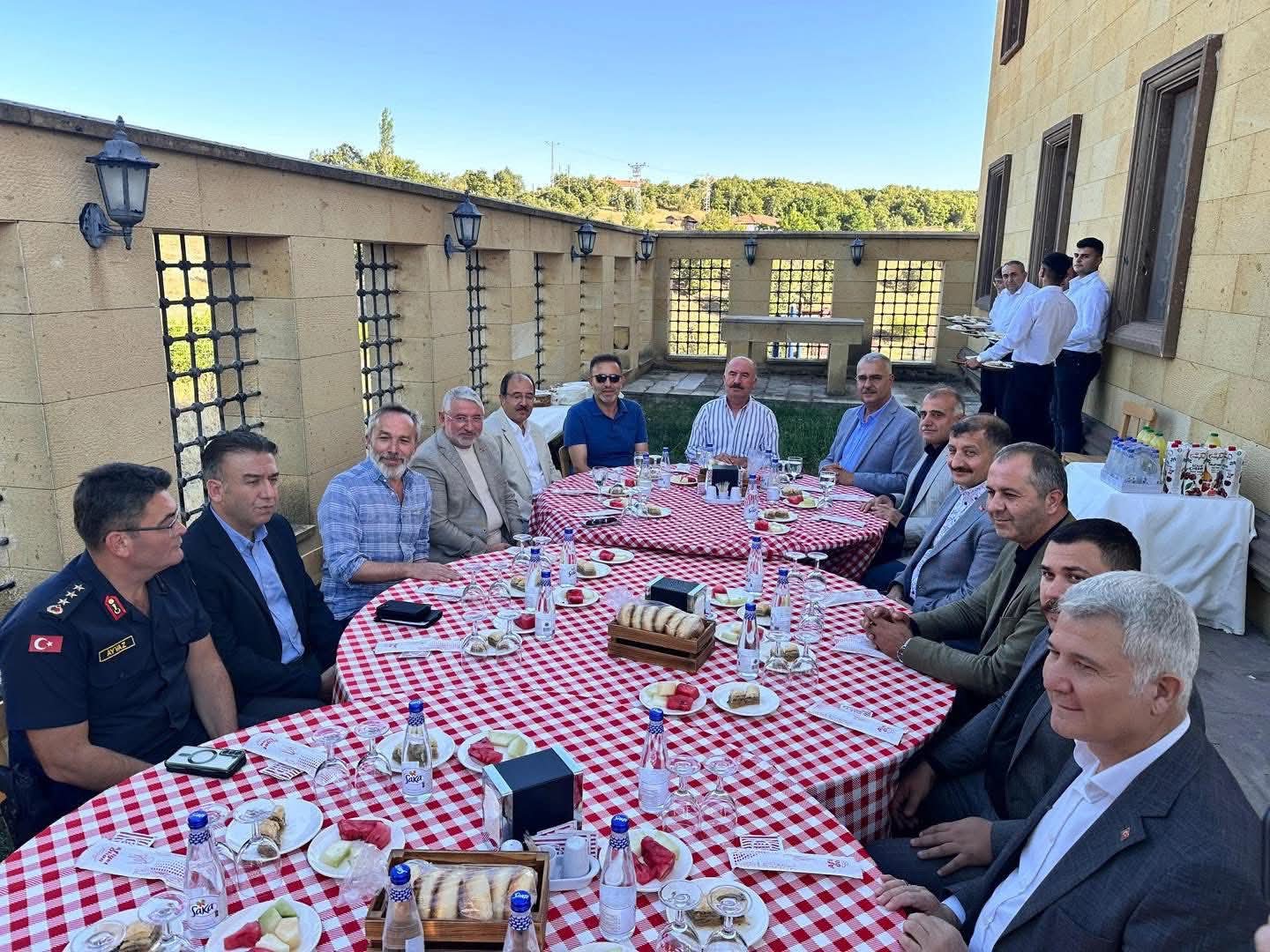 F B I M G 1755377173818