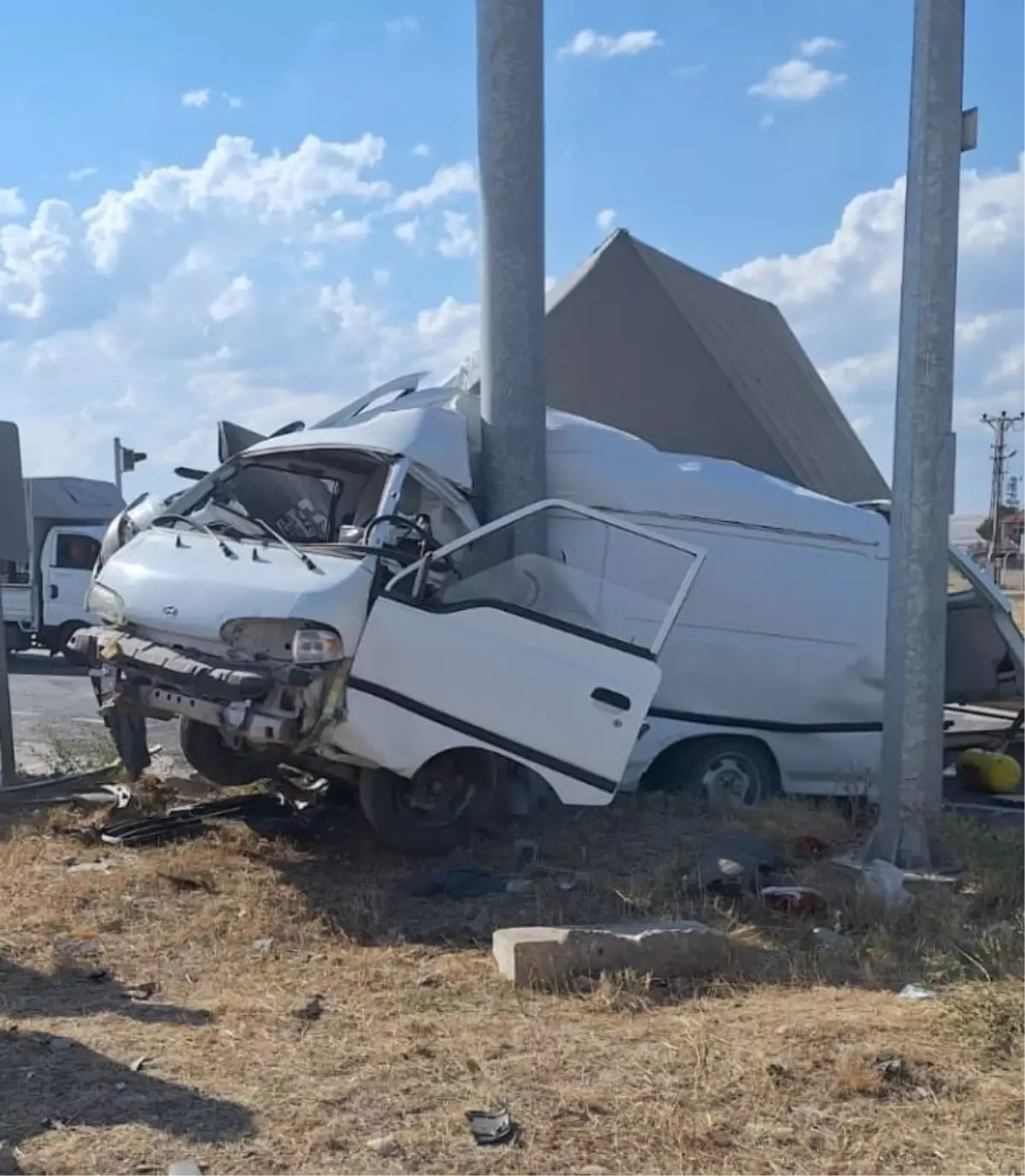 Corum Da 2 Kamyonet Carpisti 5 Yarali 19020616 Amp