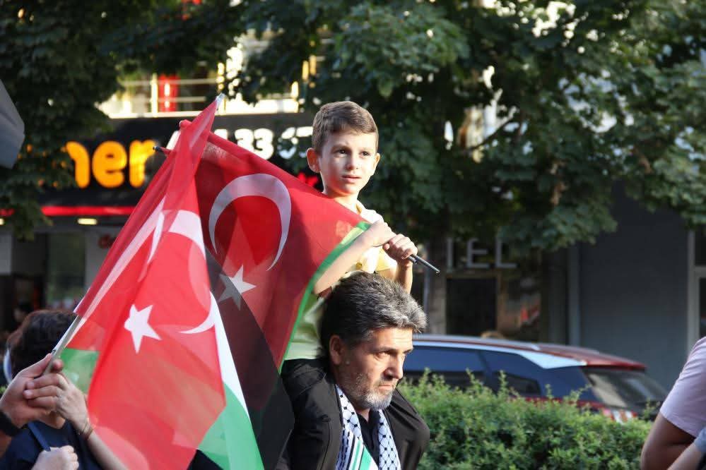 F B I M G 1758054011279