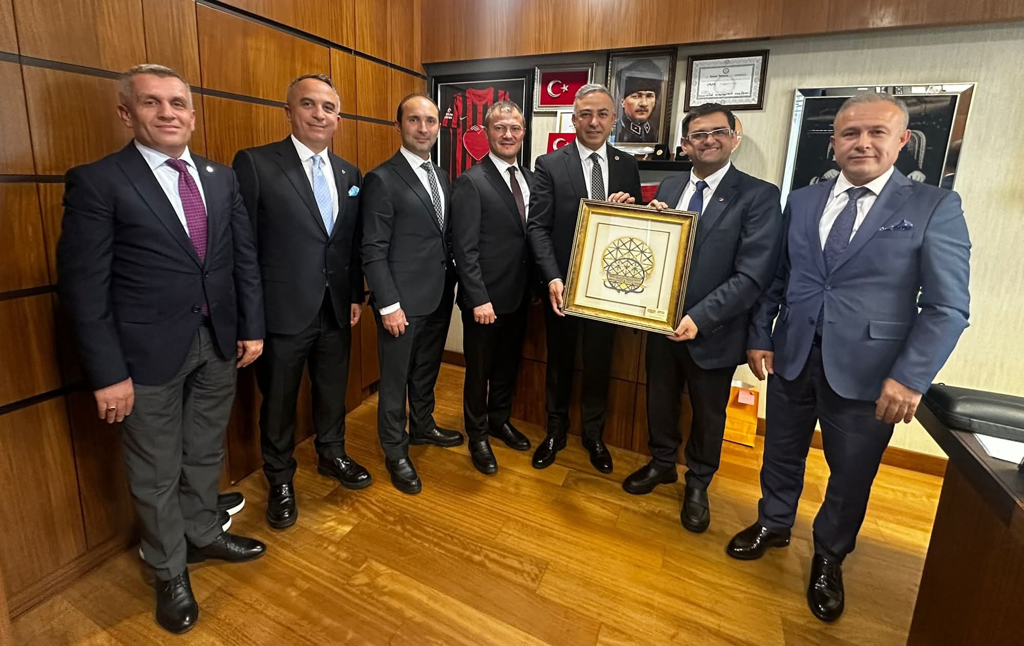 F B I M G 1760718705283