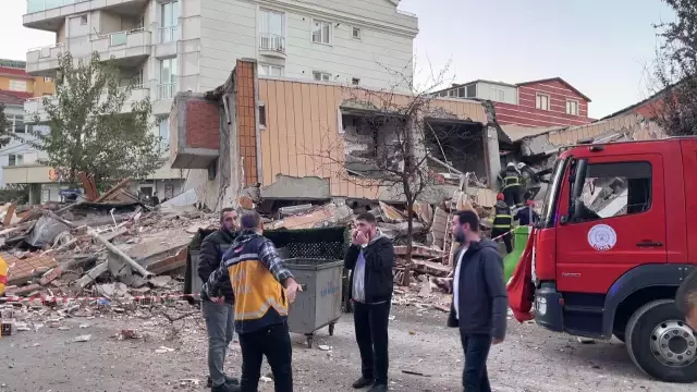 Gebze De 6 Katli Bina Coktu Enkaz Altinda 7 Kisi 19196881 474 M