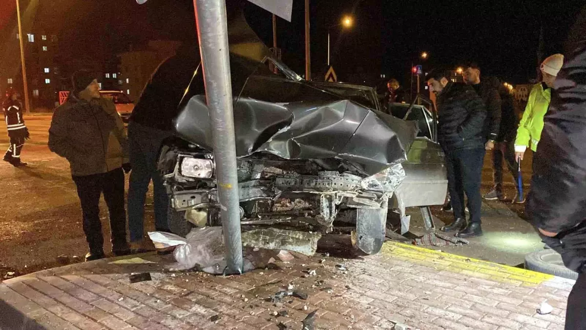 Corum Da Iki Otomobil Carpisti 4 Yarali 19481160 Amp