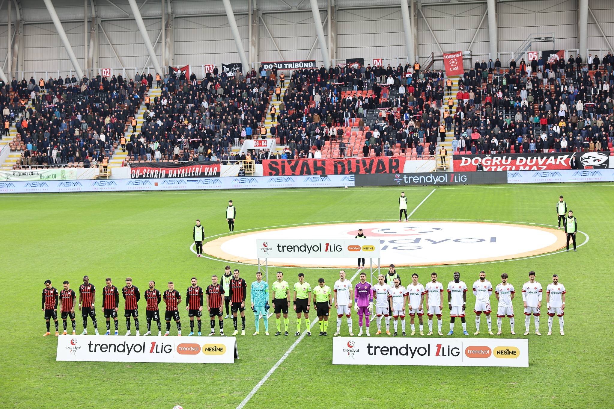 1.Lig'de 4 takım Süper Lig mücadelesi veriyor