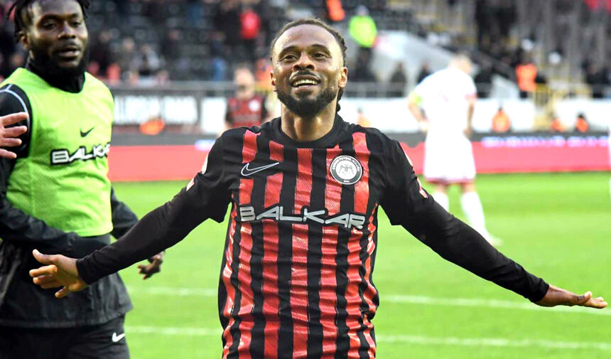 Çorum FK'nın Angolalı yıldızı 1.Lig ekibiyle anlaştı