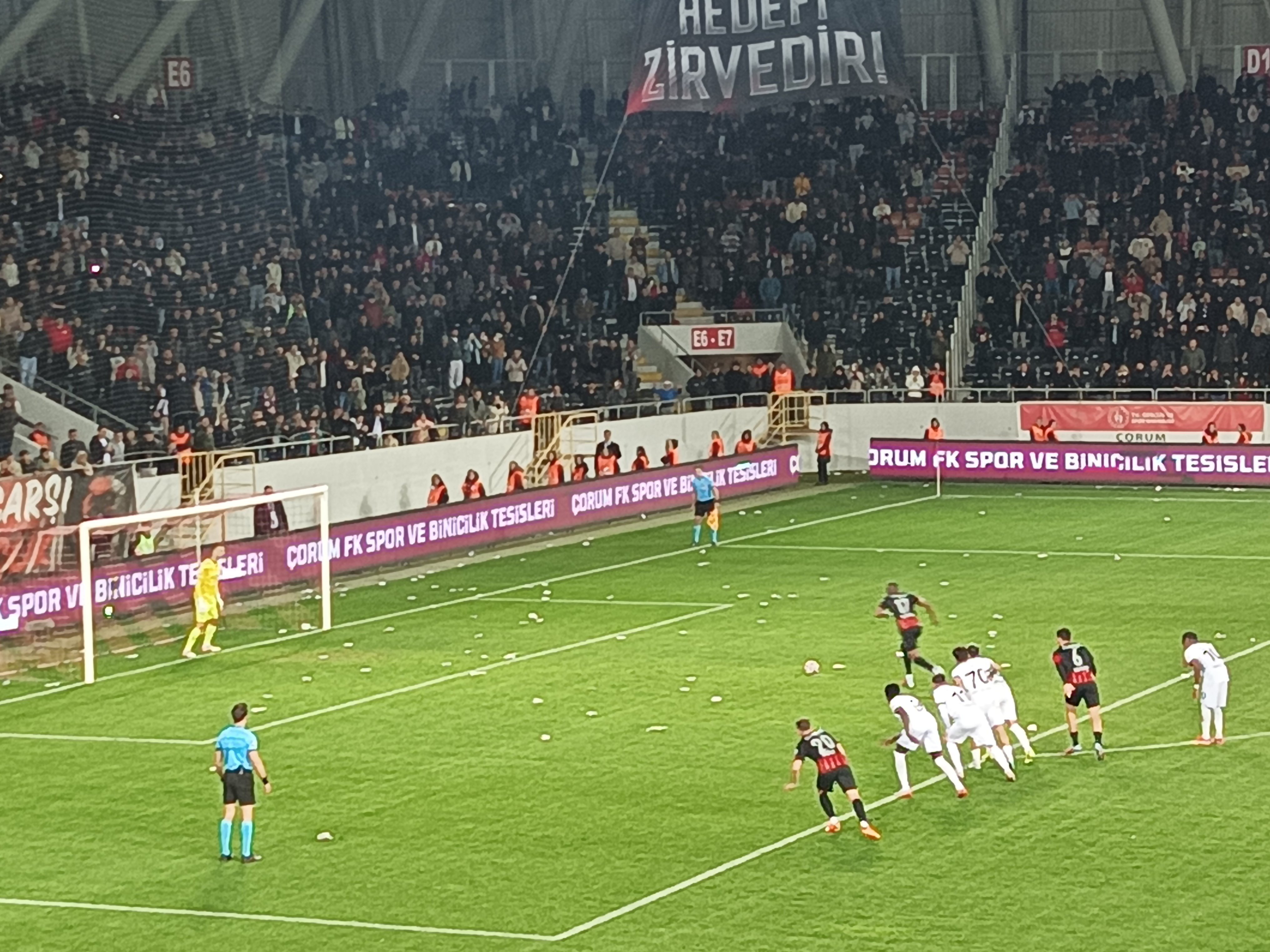 Şampiyonluk umutları 1-1 tükendi!