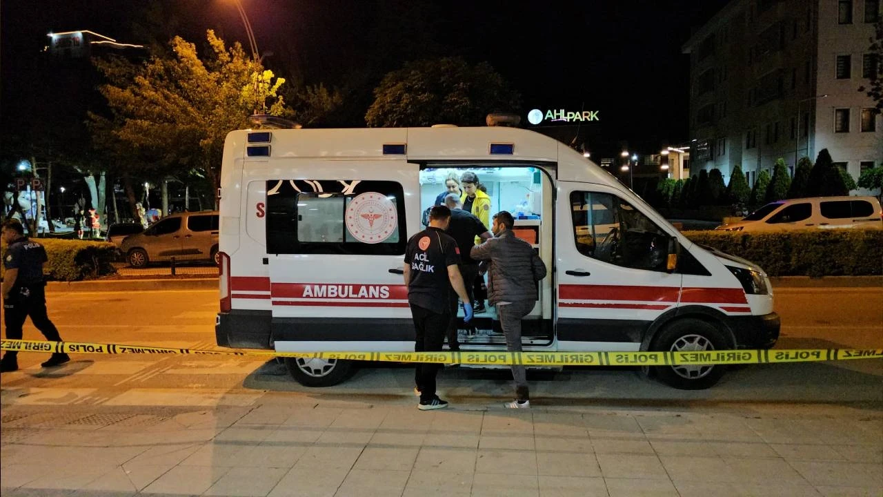 Corumda Otele Silahli Saldiri Isletmeci Yaralandi Japa