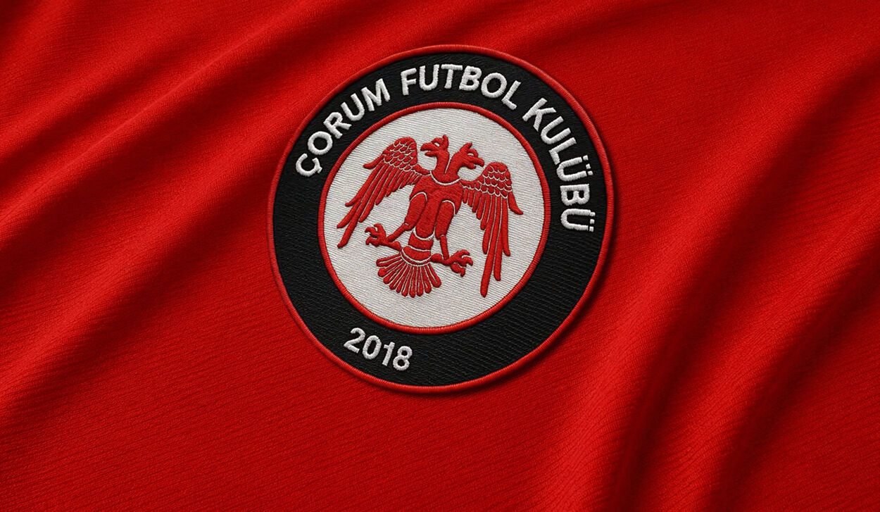 2 futbolcuyla yollar ayrıldı