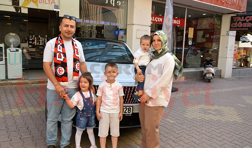 Çorumlu aile çekilişle otomobil kazandı