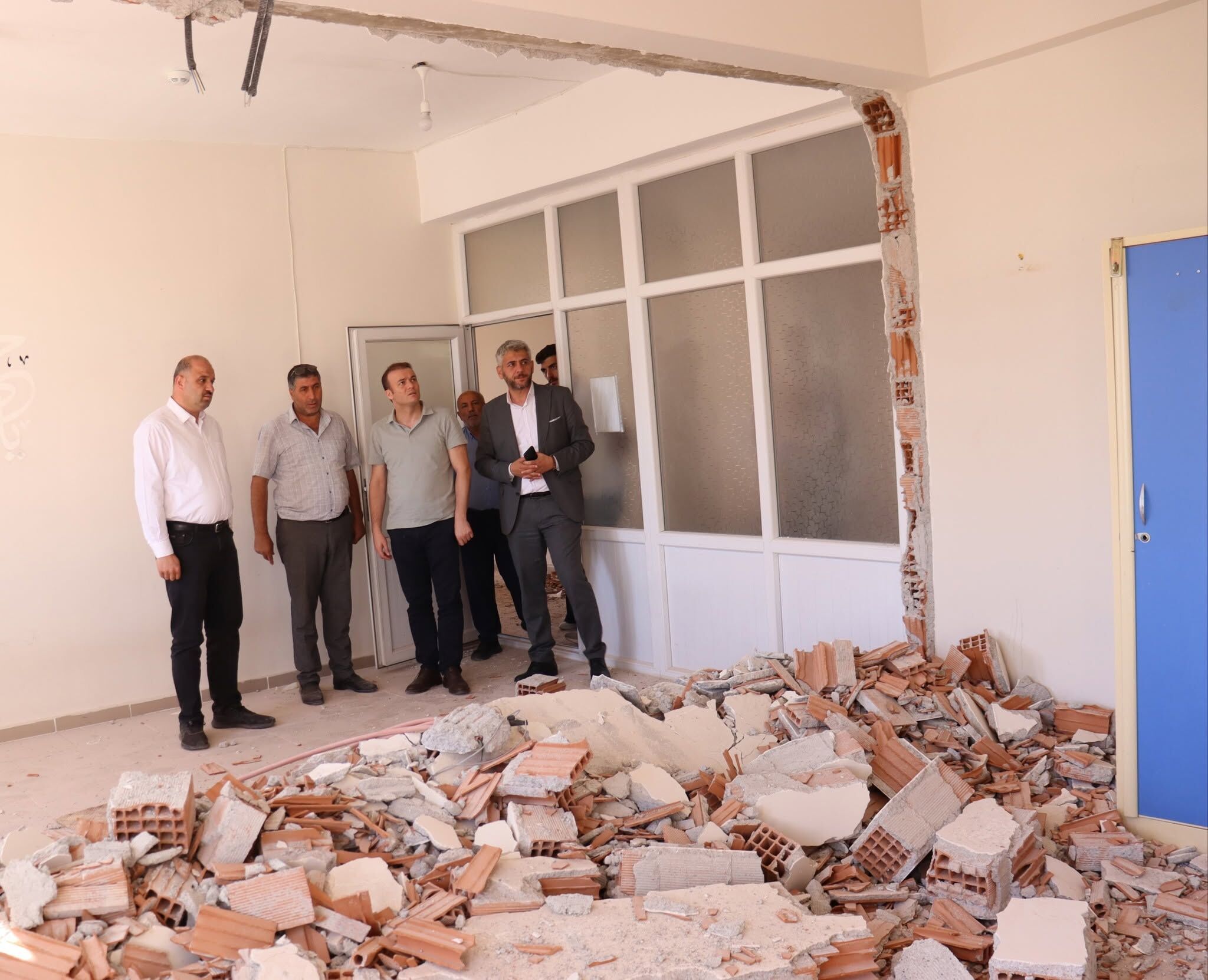 Öğretmenevi yenileniyor, çalışmalar sürüyor