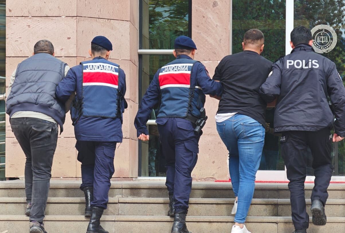 Uyuşturucu ticareti iddiasıyla tutuklandı