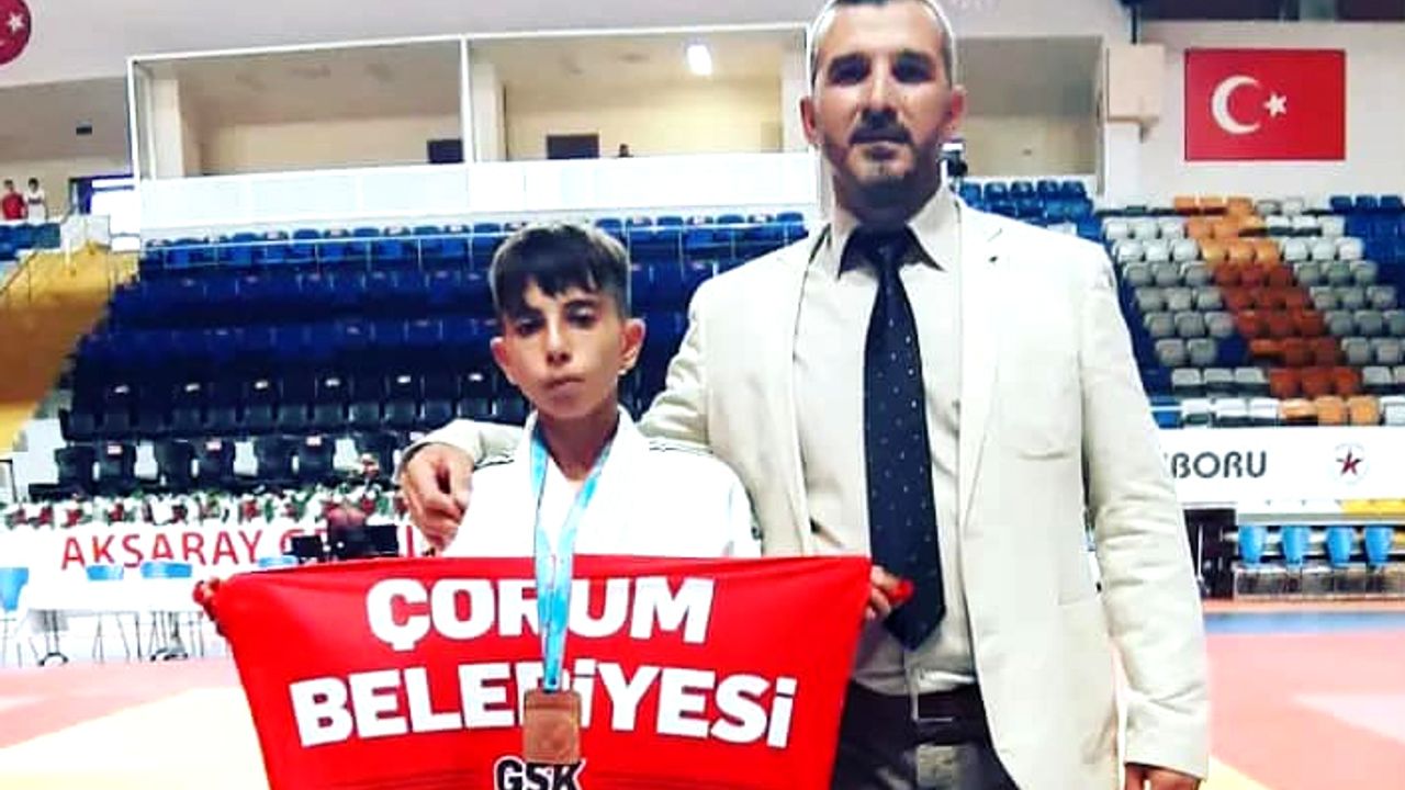 Abdulkadir Dinçer Türkiye üçüncüsü