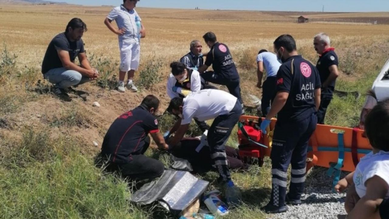 Kontrolden çıkan otomobil takla attı: 2 yaralı