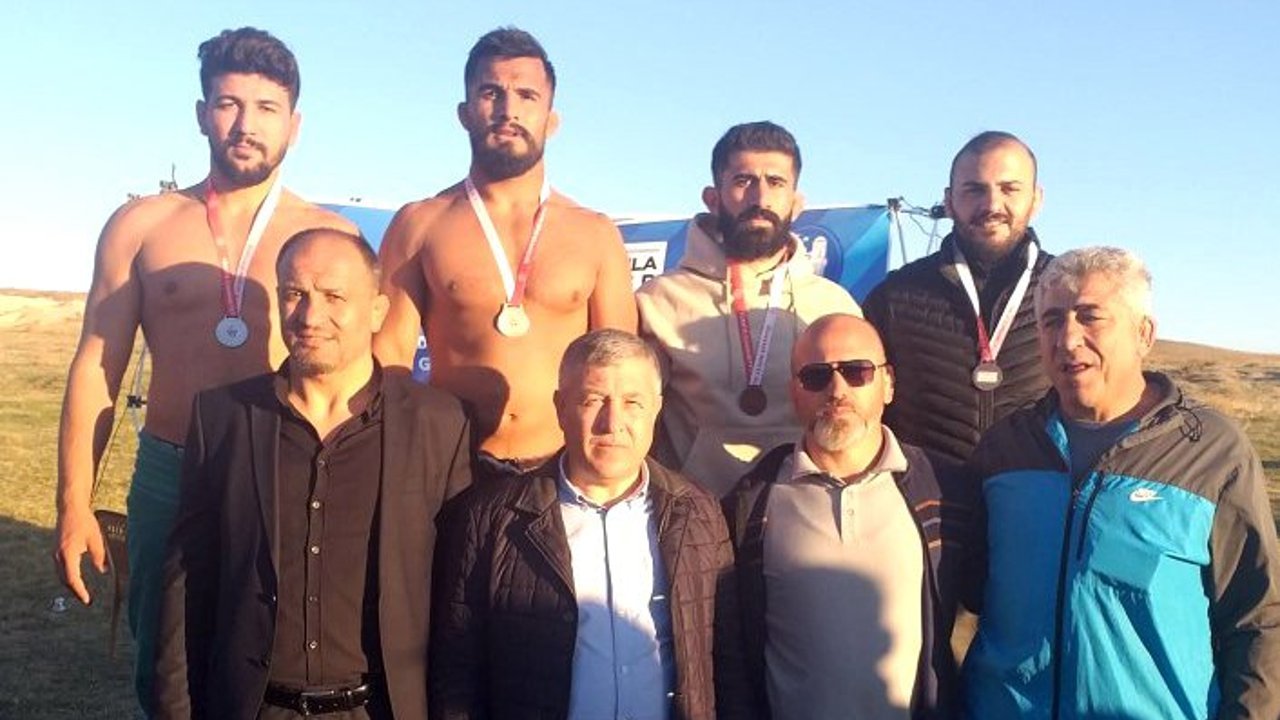 Üyük Köyü’nde Baş Pehlivan Mustafa Doğan Özkaya oldu