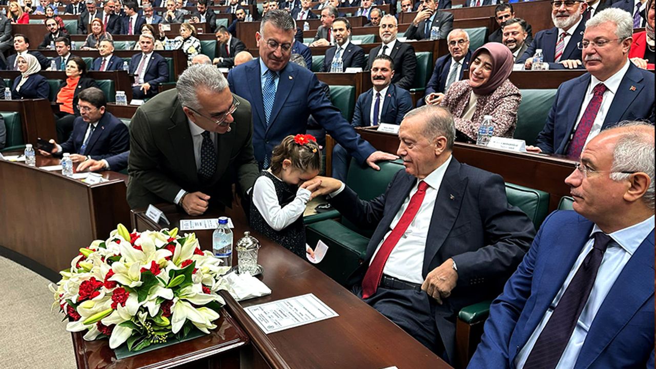 Çorumlu minik Merve Cumhurbaşkanı Erdoğan'dan harçlığı kaptı