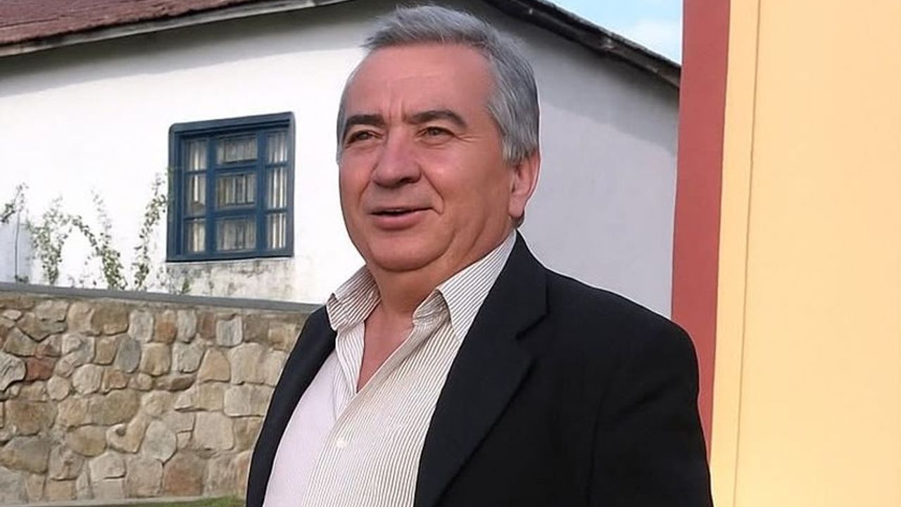 Ali Arat Vefat Etti orum Hakimiyet Ali Arat Vefat Etti orum Hakimiyet