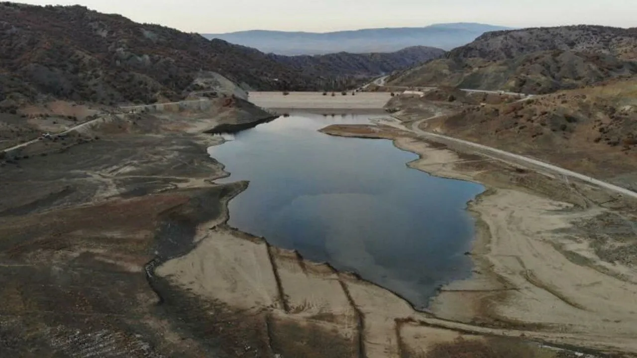 Çorum'da bu barajlar kurudu!