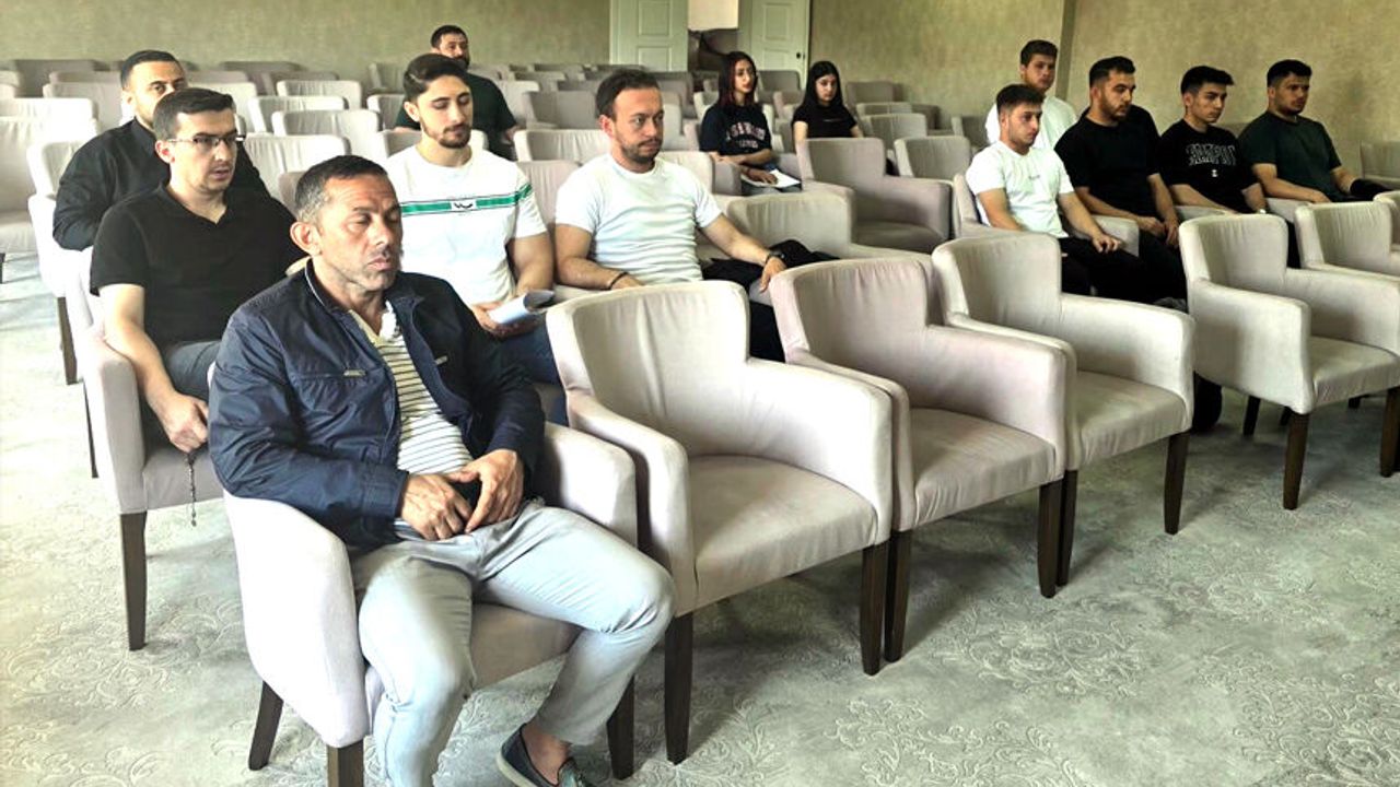 Güreş aday hakem kursu başladı