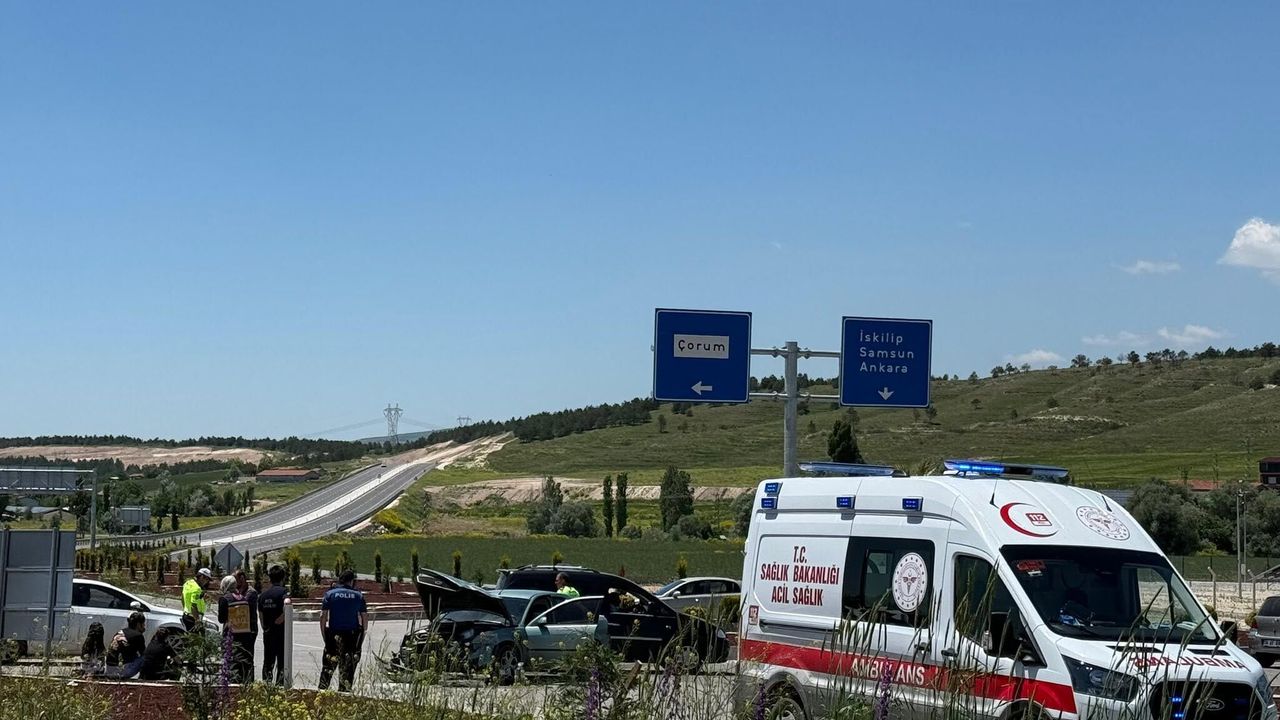 Bu kavşağa acil düzenleme şart!
