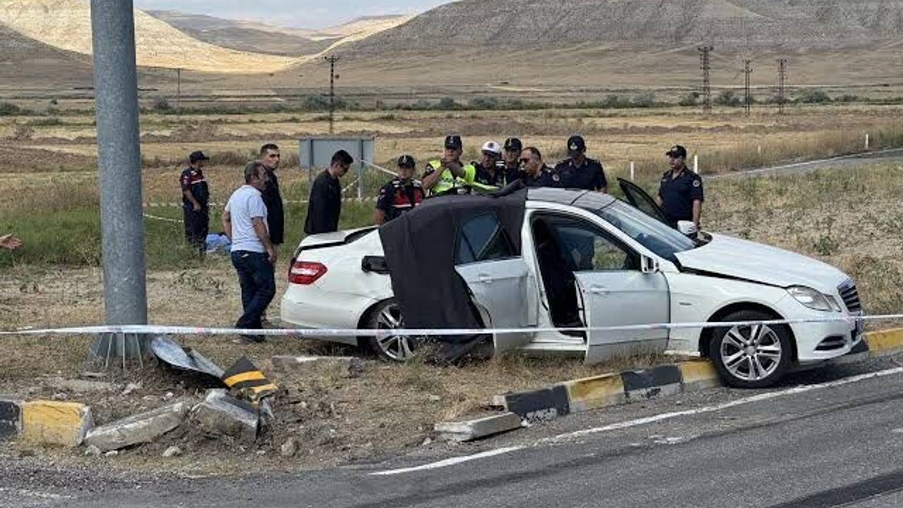İskilip Kavşağı'nda kaza: 3 ölü