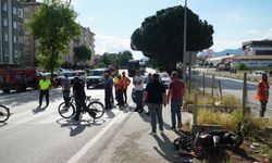 Motosiklet ile elektrikli bisiklet çarpıştı: 4 kişi yaralandı