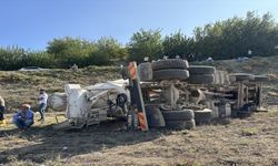Devrilen beton mikserinin sürücüsü öldü