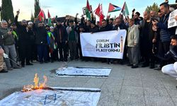 Çorum'da  İsrail bayrağı yakıldı