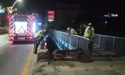 2 kişi köprüden düştü