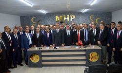 MHP belediye başkan aday adaylarını tanıttı