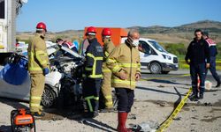 Kırıkkale-Çorum yolunda feci kaza: 1 ölü, 2 ağır yaralı