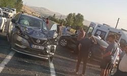 Trafik kazası: 2’si ağır 8 yaralı