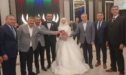 Büşra ile Enes dünya evine girdi