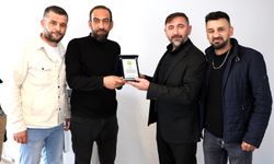 Alacagücüspor’dan basına plaket