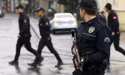 Polis, tartıştığı meslektaşını silahla bacağından vurdu