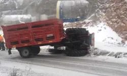 Kırkdilim’de traktör devrildi