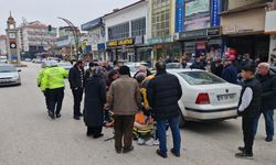 Zile Caddesi'nde iki otomobil çarpıştı