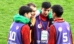 Yusuf Erdoğan’dan alt yapı futbolcularına yakın ilgi