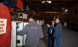Fabrika işçilerinin 1 Mayıs İşçi Bayramı'nı kutladı