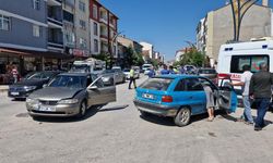 Zile Kavşağı'nda kaza: 3 yaralı