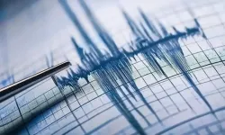 7.4'lük sarsıntı sonrası tsunami uyarısı geldi