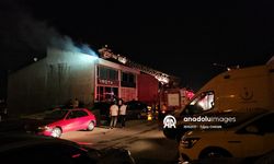 Çorum'da oto galeride yangın
