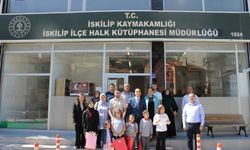 Kitap okuma yarışmasında dereceye girenlere ödülleri verildi