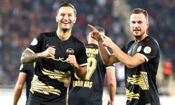 Gol yükünü orta saha taşıyor