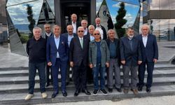 Ahlatcı, sınıf arkadaşlarını ağırladı