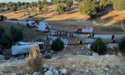 Katliam gibi kaza: 5 ölü, 14 yaralı