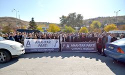 Anahtar Parti'nin kutlama programına Çorum'dan yoğun katılım