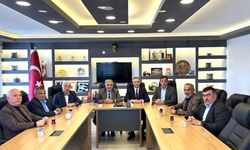 ‘İktidarımızda esnafın tüm  sorunlarına neşter vuracağız’